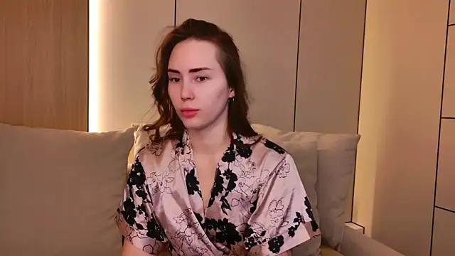 Arielle Vade online show from March 17, 2026, 5:21 am