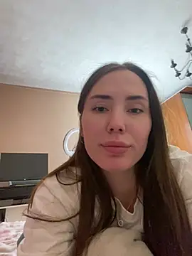 Arielle Vade online show from March 22, 2026, 6:42 pm