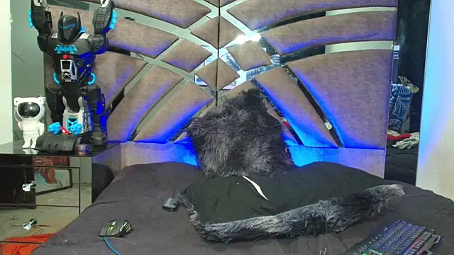 Xanderstone00 online show from June 22, 2026, 3:25 am