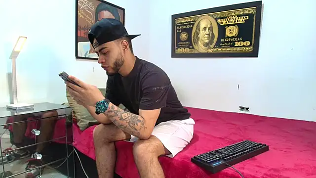 Xanderstone00 online show from April 10, 2026, 1:12 am