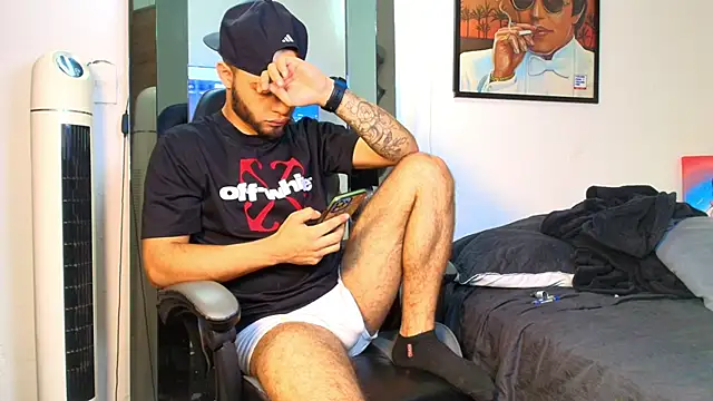 Xanderstone00 online show from February 23, 2026, 7:42 am