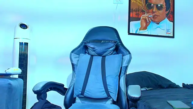 Xanderstone00 online show from March 4, 2026, 8:44 am