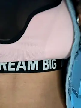 Snapshot of LIZANI_0 chatting on February 28, 2026, 5:45 pm LIZANI 0 online show from February 28, 2026, 5:45 pm