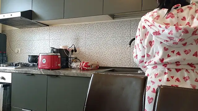 Snapshot of Sofimoon26 chatting on February 12, 2026, 10:04 am Sofimoon26 online show from February 12, 2026, 10:04 am