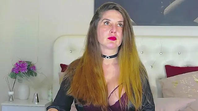 AzeliaHart online show from February 16, 2026, 12:15 pm