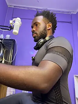 Ebanhot online show from February 13, 2026, 3:39 am