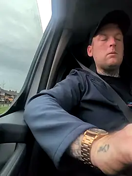 Snapshot of dave32000 chatting on February 20, 2026, 9:55 am dave32000 online show from February 20, 2026, 9:55 am