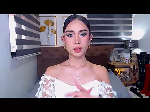 Snapshot of JuicyCockThea chatting on July 11, 2026, 7:19 am JuicyCockThea online show from July 11, 2026, 7:19 am