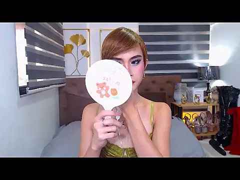 Snapshot of JuicyCockThea chatting on June 12, 2026, 1:47 am JuicyCockThea online show from June 12, 2026, 1:47 am