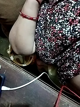 Simran 008 online show from April 13, 2026, 7:18 pm