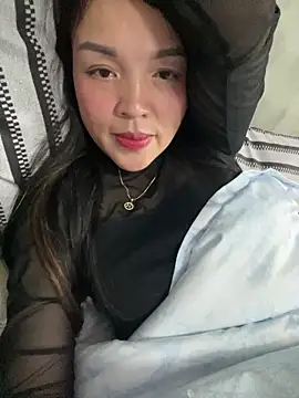 Snapshot of Strawberry-wet chatting on February 14, 2026, 3:56 pm Strawberry-wet online show from February 14, 2026, 3:56 pm