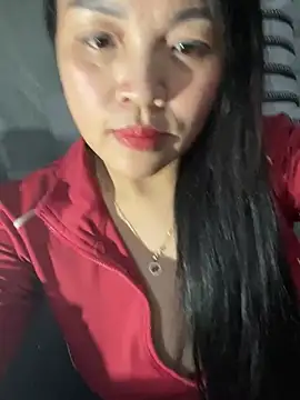 Snapshot of Strawberry-wet chatting on February 21, 2026, 1:46 pm Strawberry-wet online show from February 21, 2026, 1:46 pm