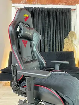 Benjii Carter1 online show from April 18, 2026, 2:03 am