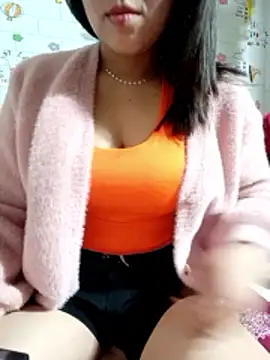 Ella lee18 online show from February 18, 2026, 2:53 am