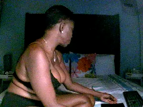 Snapshot of KINKYDOLL4U chatting on February 15, 2026, 7:46 pm KINKYDOLL4U online show from February 15, 2026, 7:46 pm