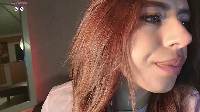 Mia  Moon1 online show from February 10, 2026, 1:26 am