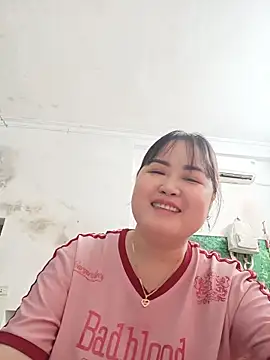 Kee-kimlee online show from June 15, 2026, 3:07 am
