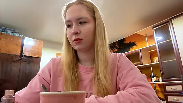 RoseBakeer online show from February 16, 2026, 5:55 pm