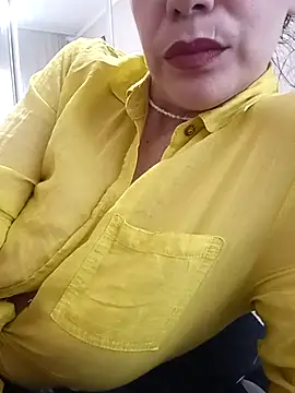 AlisaLowq online show from July 1, 2026, 8:58 am