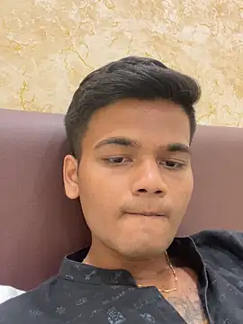 Dazzling dude online show from April 2, 2026, 7:20 pm