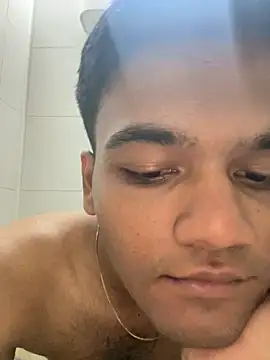 Dazzling dude online show from April 14, 2026, 6:35 pm