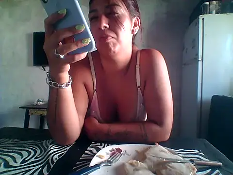 Snapshot of Micaela777 chatting on February 17, 2026, 3:09 pm Micaela777 online show from February 17, 2026, 3:09 pm