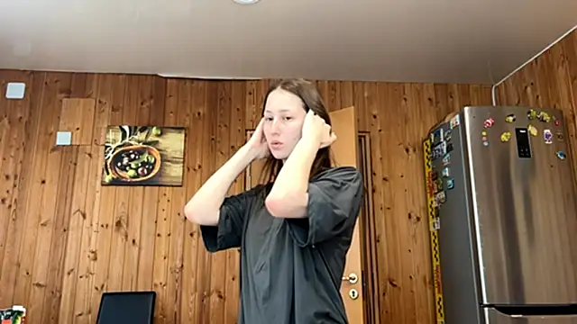 VickieKush online show from February 12, 2026, 6:13 am