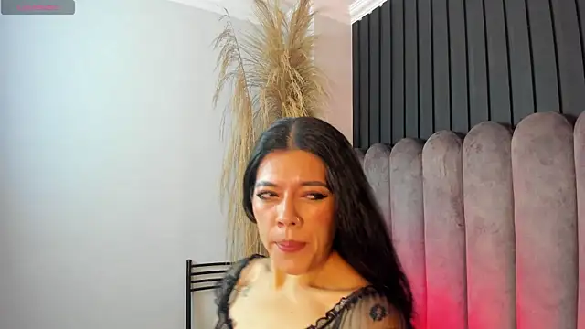 Lanadelrey 1 online show from April 1, 2026, 11:00 am