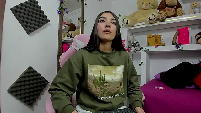 Mayli rose online show from February 25, 2026, 8:08 pm