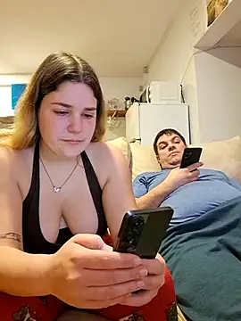 Dulcexpecado online show from April 11, 2026, 1:35 am