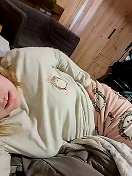 Dulcexpecado online show from March 20, 2026, 9:27 pm