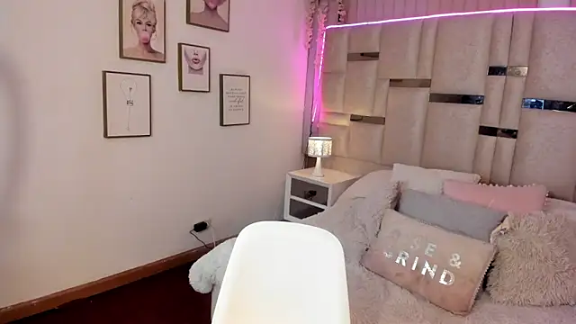 Maya-jhons online show from March 11, 2026, 10:42 am