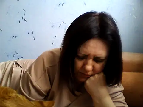 LockyCharm111 online show from April 5, 2026, 5:03 am