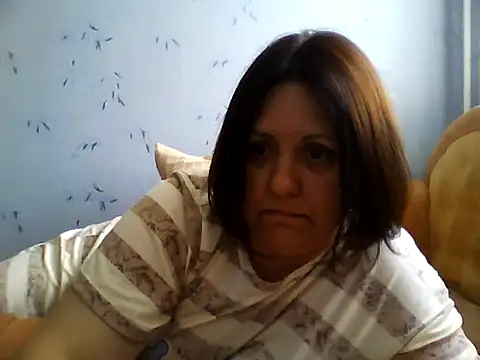 Snapshot of LockyCharm111 chatting on July 20, 2026, 10:39 am LockyCharm111 online show from July 20, 2026, 10:39 am