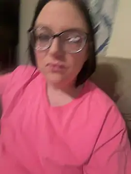 Snapshot of FreaksOffALeash3261 chatting on May 16, 2026, 3:38 am FreaksOffALeash3261 online show from May 16, 2026, 3:38 am
