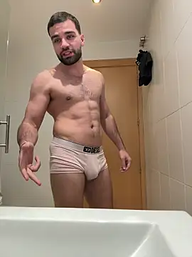 Snapshot of MitshCam chatting on February 18, 2026, 9:00 pm MitshCam online show from February 18, 2026, 9:00 pm