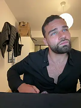 Snapshot of MitshCam chatting on March 27, 2026, 7:59 pm MitshCam online show from March 27, 2026, 7:59 pm