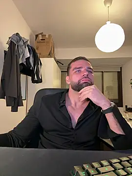 Snapshot of MitshCam chatting on March 13, 2026, 7:19 pm MitshCam online show from March 13, 2026, 7:19 pm