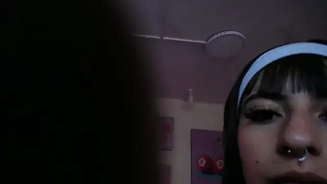 AnnyCotton online show from March 27, 2026, 7:37 pm