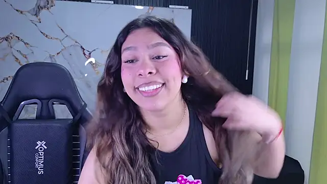 Sophie19   online show from March 21, 2026, 11:36 am