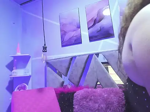 Snapshot of CurvaDorada_noa chatting on February 16, 2026, 7:23 pm CurvaDorada noa online show from February 16, 2026, 7:23 pm