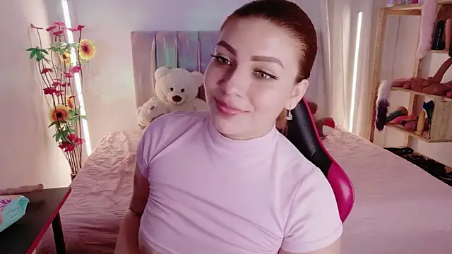 alessia dolce online show from April 18, 2026, 5:43 am