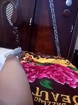 JohnnKe12 online show from April 19, 2026, 12:17 pm