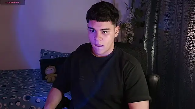 eithan jonnes online show from March 5, 2026, 8:38 pm