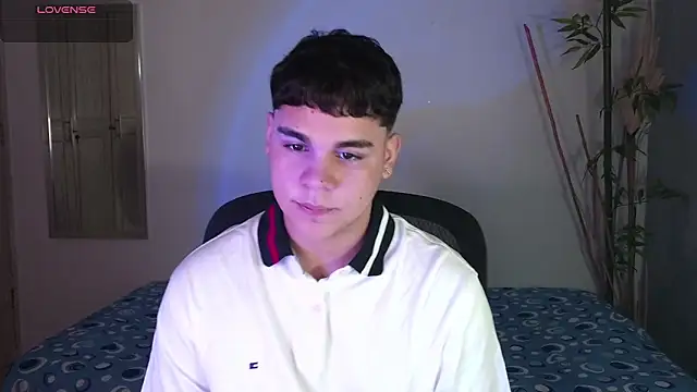 eithan jonnes online show from February 26, 2026, 7:58 pm