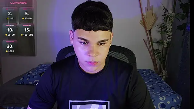 eithan jonnes online show from April 9, 2026, 7:09 pm