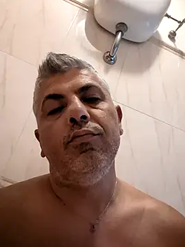 raysexy81 online show from June 24, 2026, 4:00 am