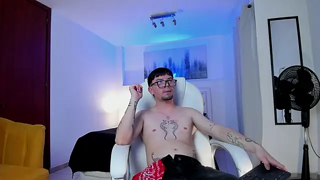 KaiStein online show from February 13, 2026, 7:58 pm