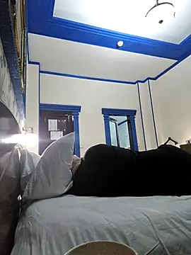 Snapshot of sk8brd_snwbrd_no_snitch chatting on February 24, 2026, 12:00 am sk8brd snwbrd no snitch online show from February 24, 2026, 12:00 am