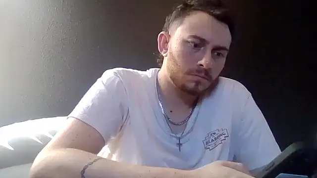 Snapshot of Tallhungandcloudy chatting on May 11, 2026, 3:40 pm Tallhungandcloudy online show from May 11, 2026, 3:40 pm